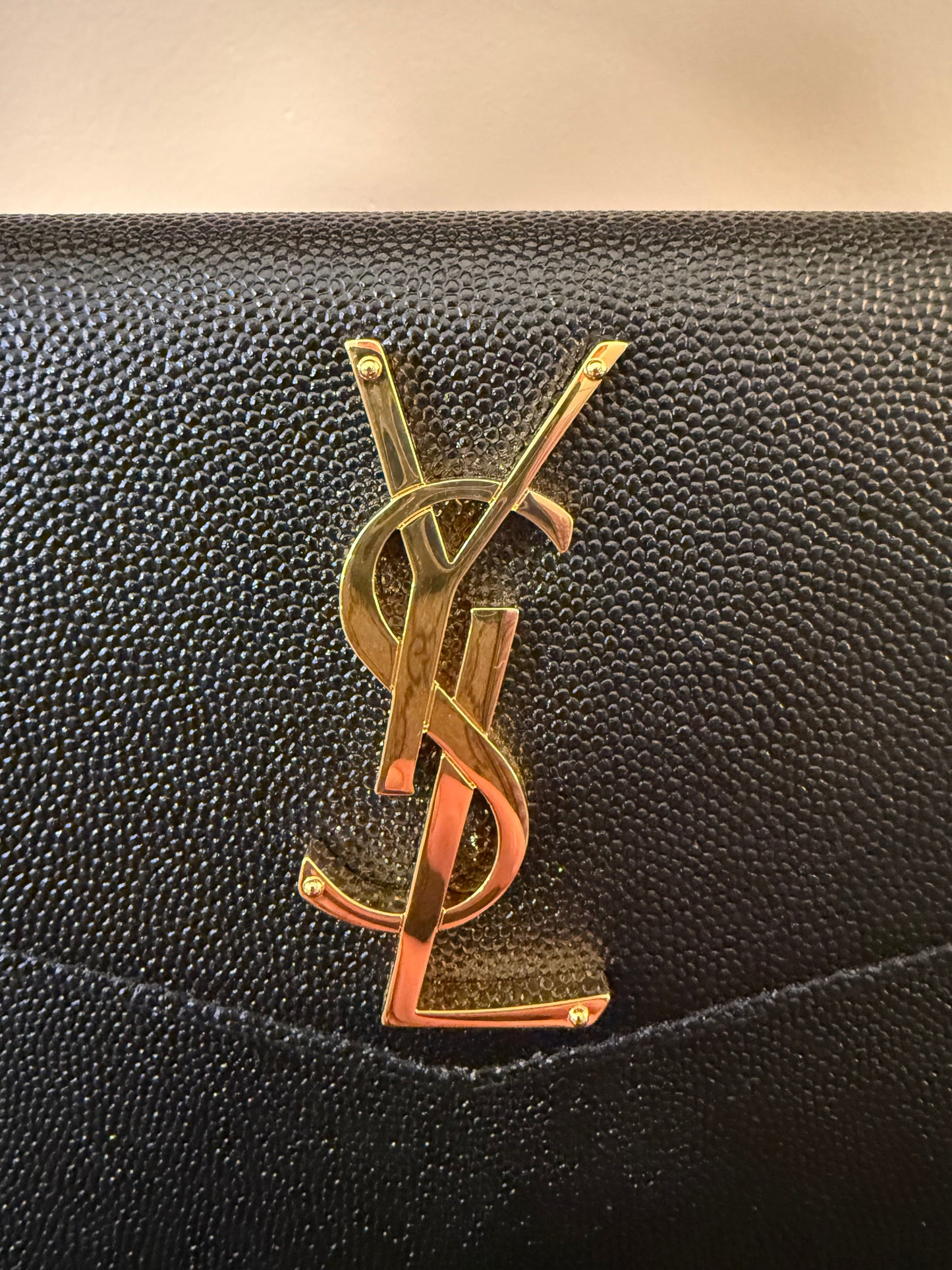 SAINT LAURENT UPTOWN POUCH IN GRAIN DE POUDRE LEATHER-NWT