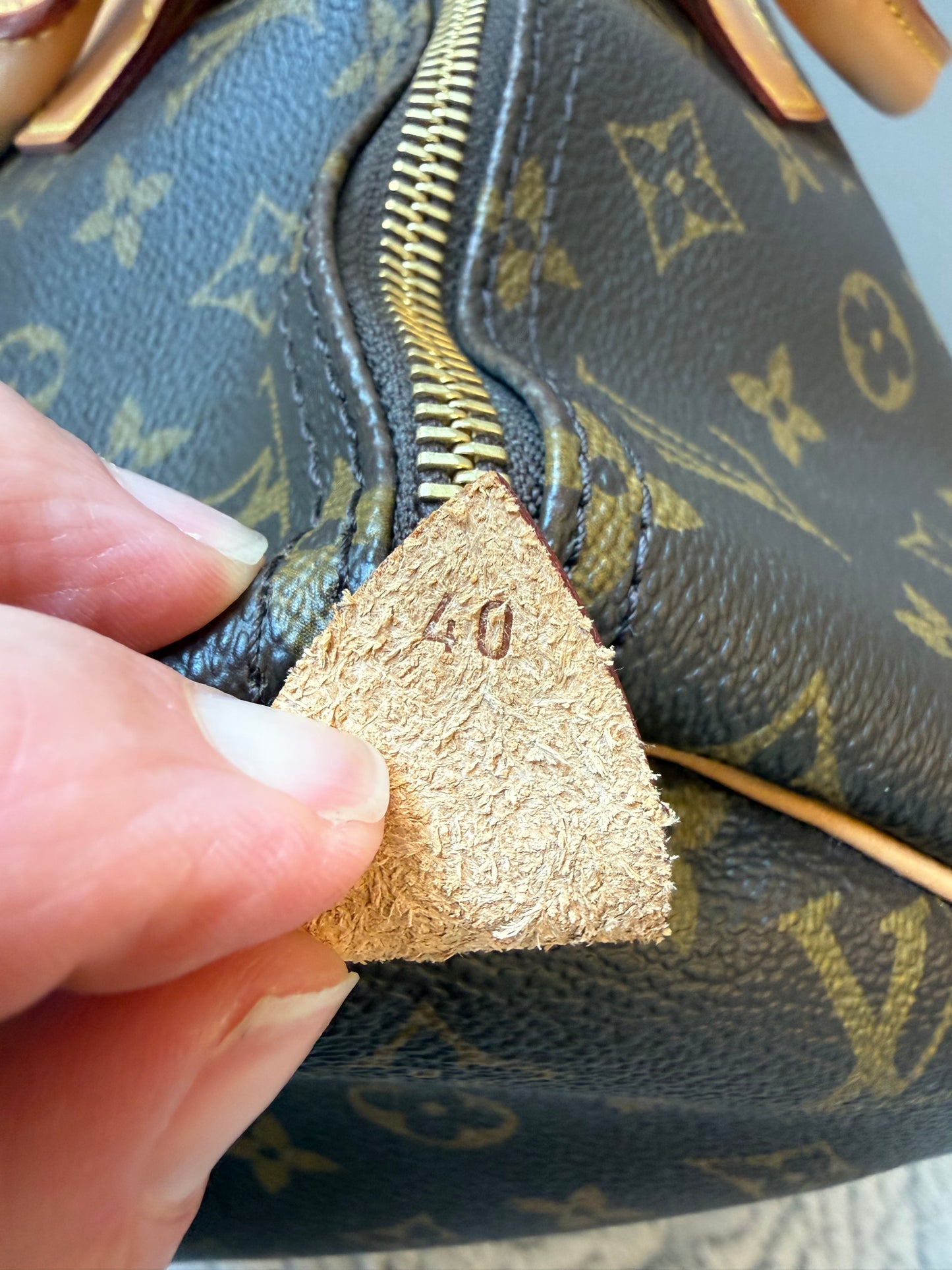 Louis Vuitton Speedy 40-customized