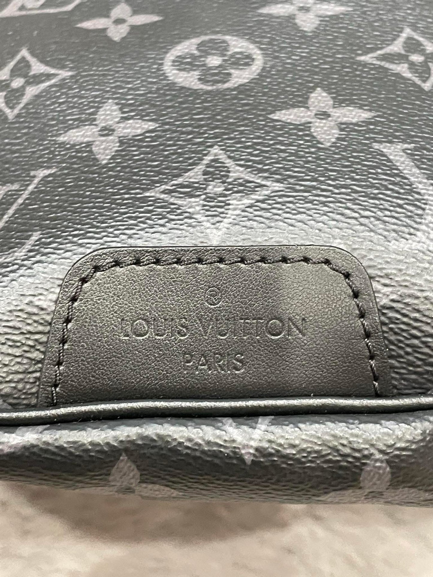 Louis Vuitton Discovery Bumbag Monogram Eclipse Canvas