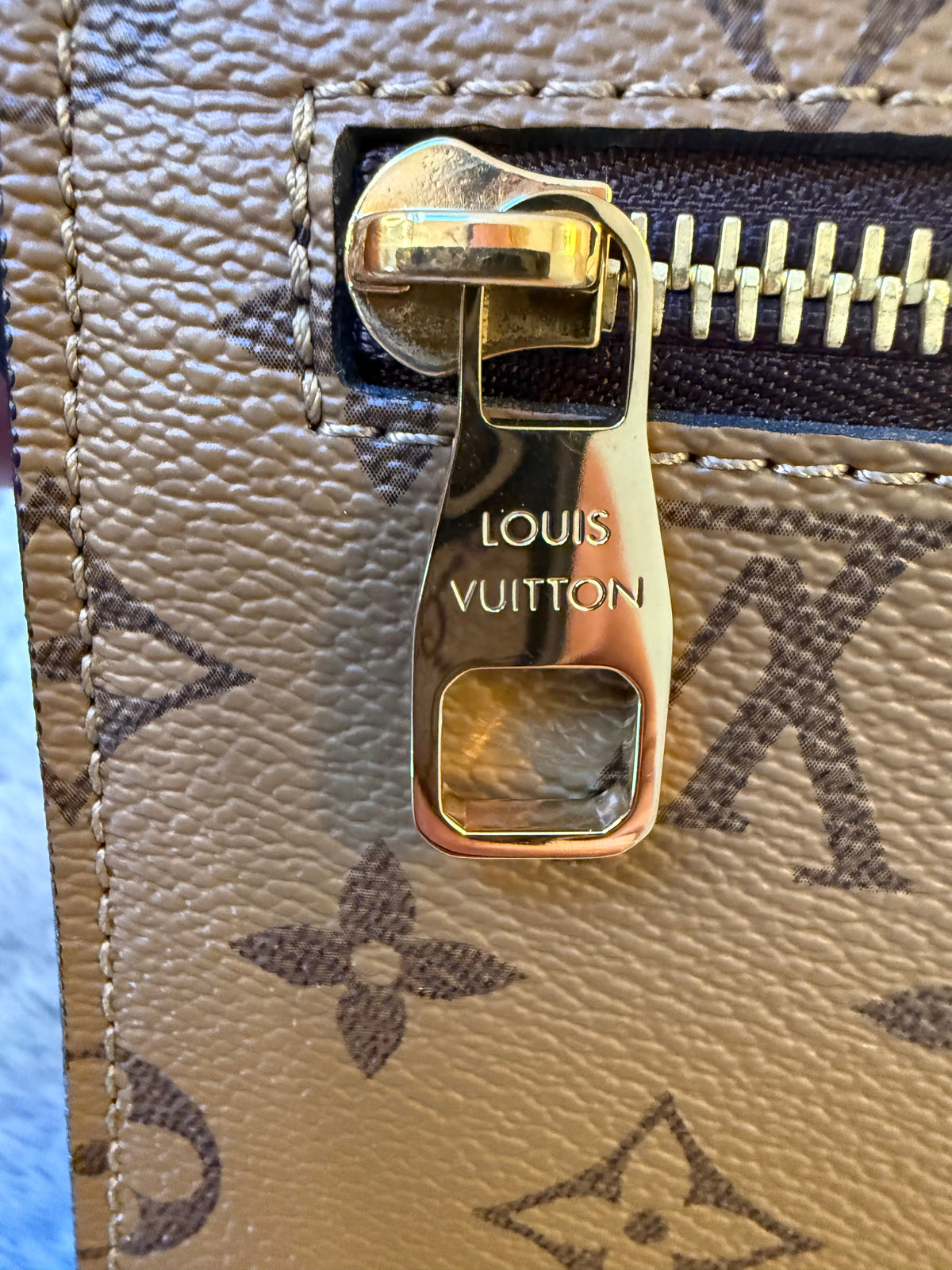 Louis Vuitton Monogram Reverse Pochette Métis