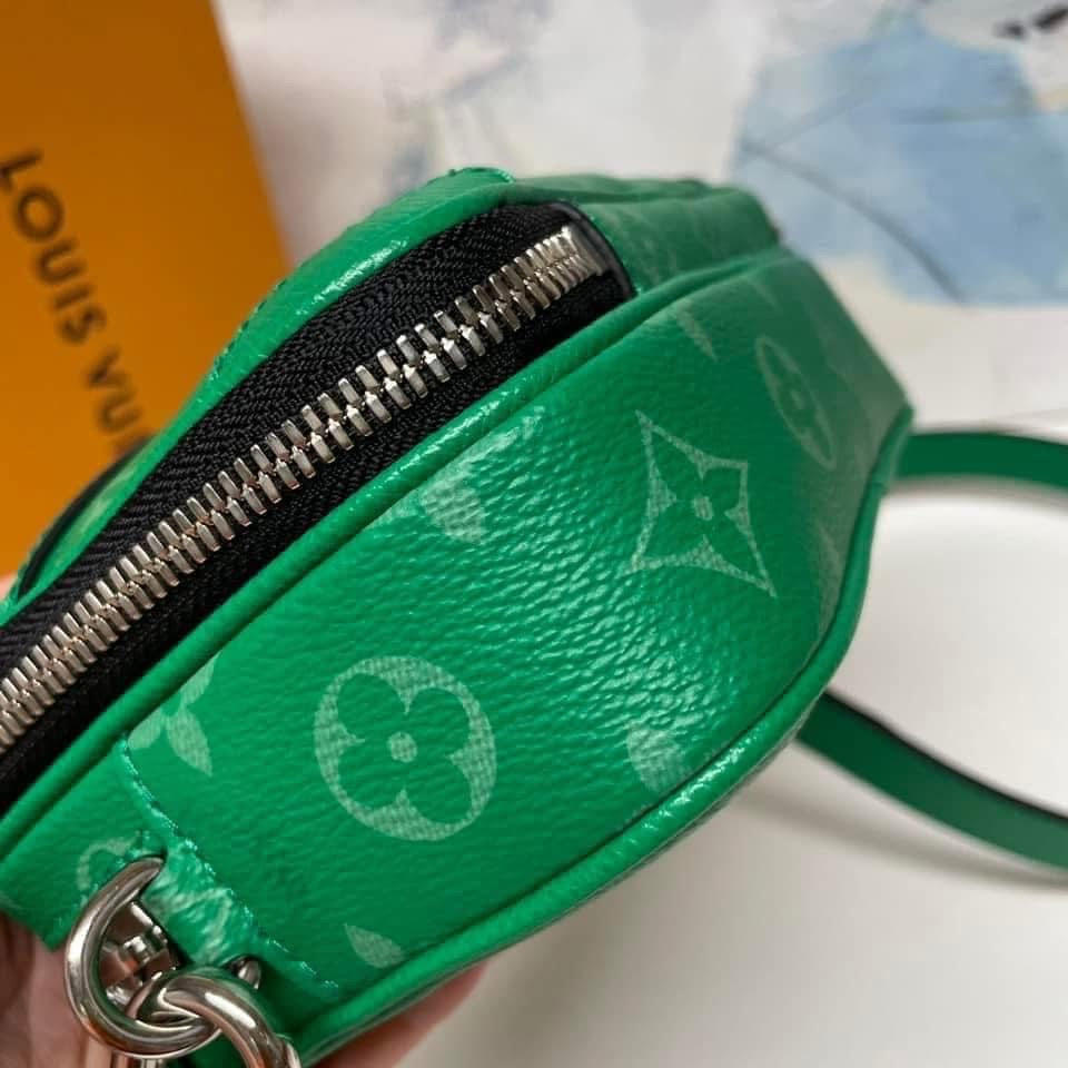 Louis Vuitton Alpha Wearable Wallet in Taigarama (Unisex)