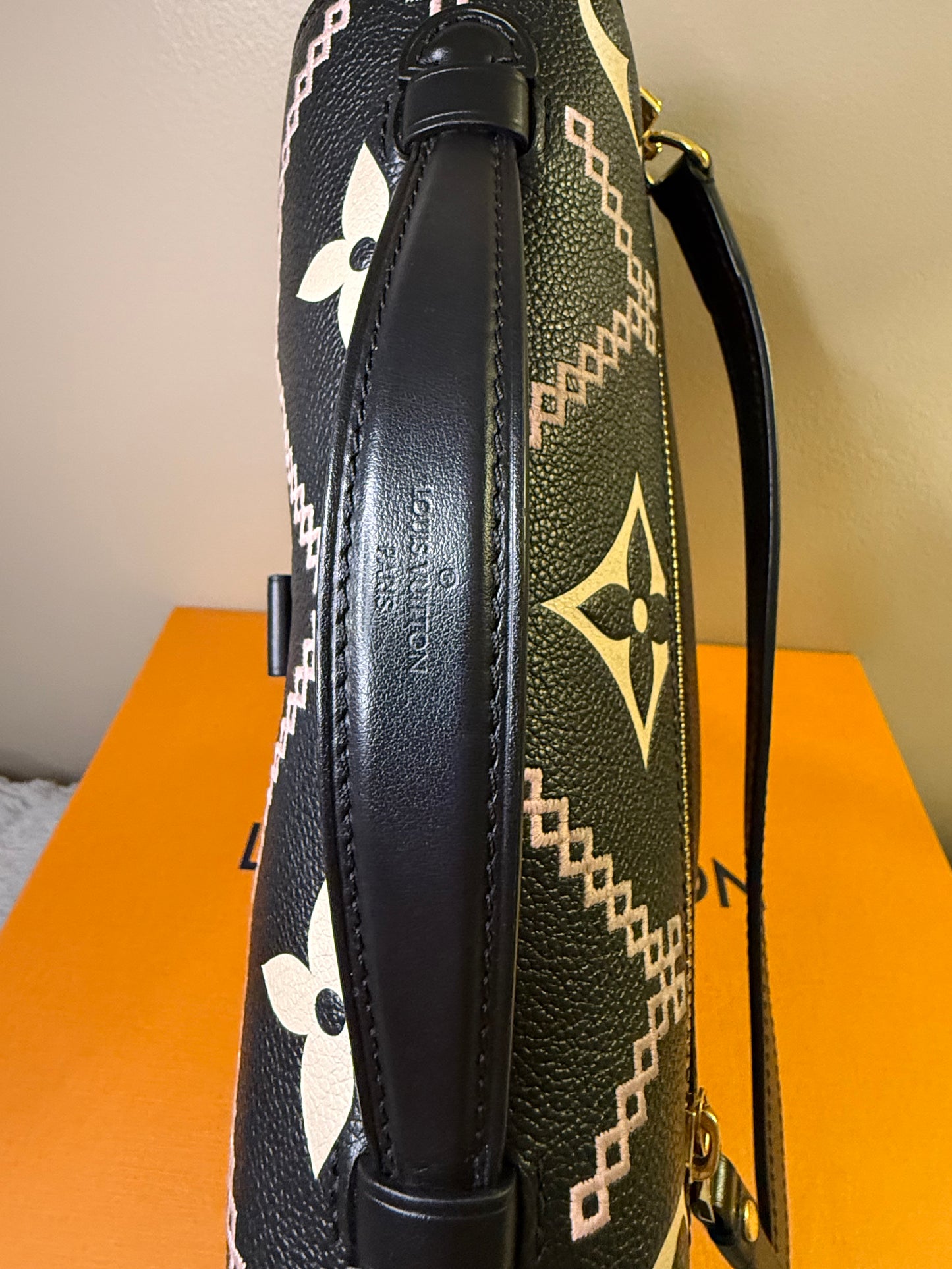 Louis Vuitton Pochette Metis Monogram Empreinte Giant Broderies