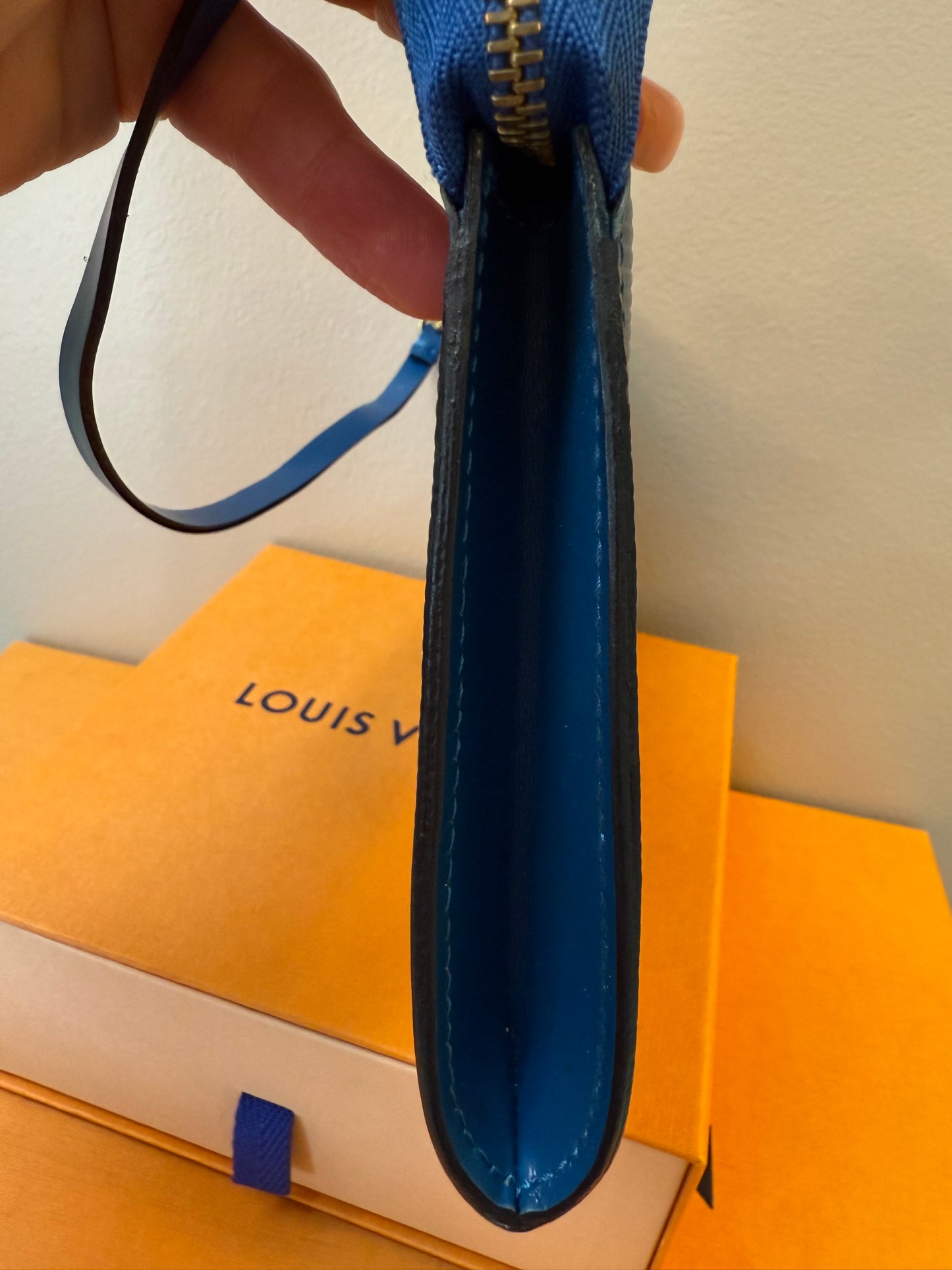 Louis Vuitton Epi Pochette