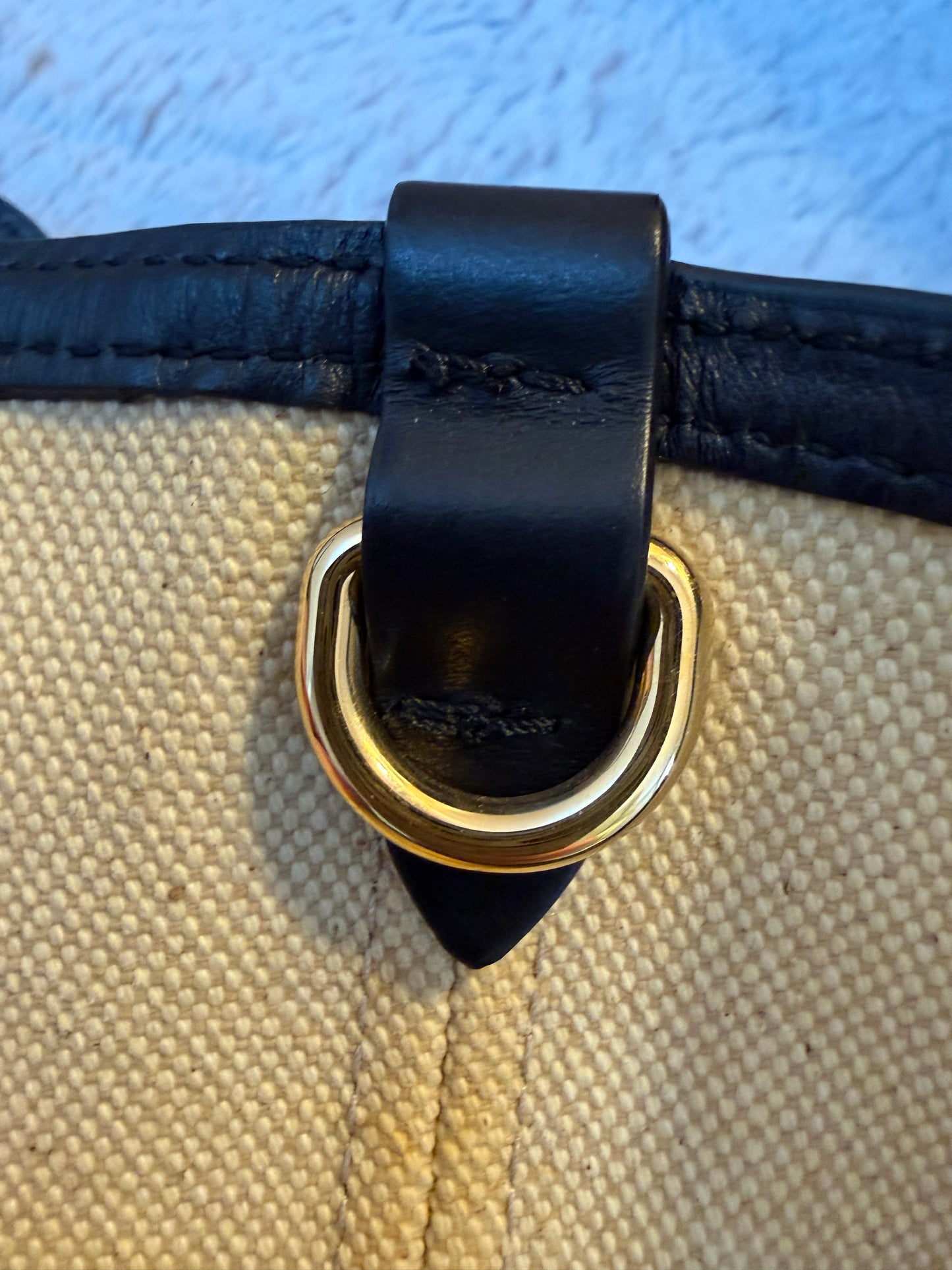 Burberry
Medium Canvas Soft Belt Tote