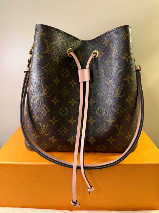 Louis Vuitton Neo Noe MM Rose