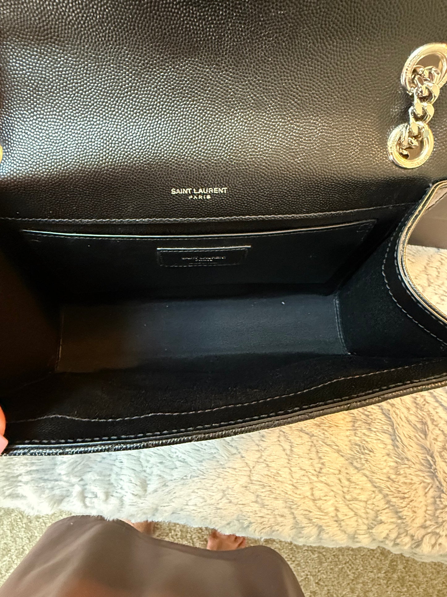 SAINT LAURENT
Envelope Triquilt Medium YSL Shoulder Bag in Grained Leather