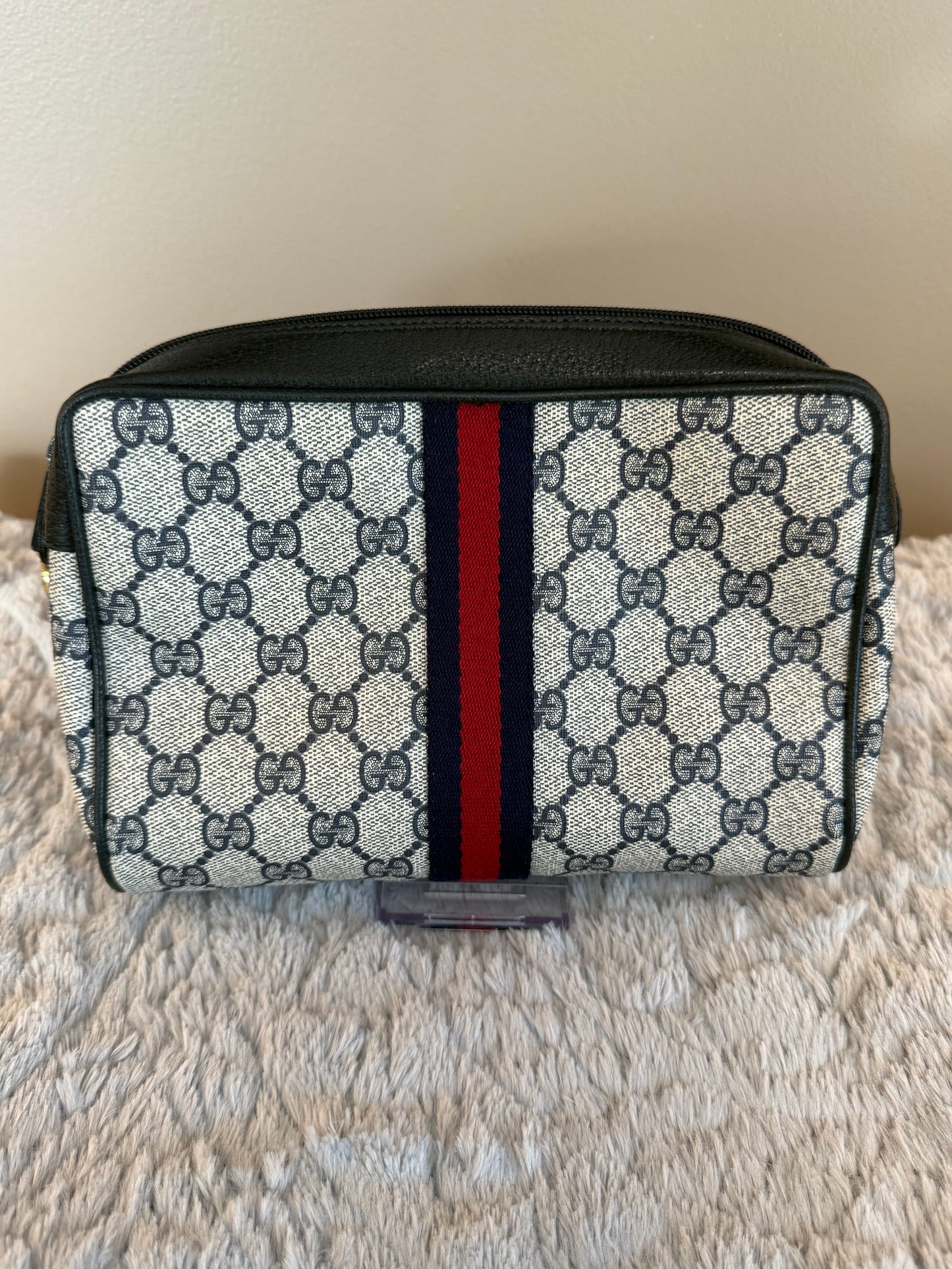 Gucci (Vintage) travel bag/ clutch