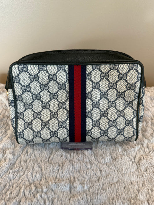 Gucci (Vintage) travel bag/ clutch