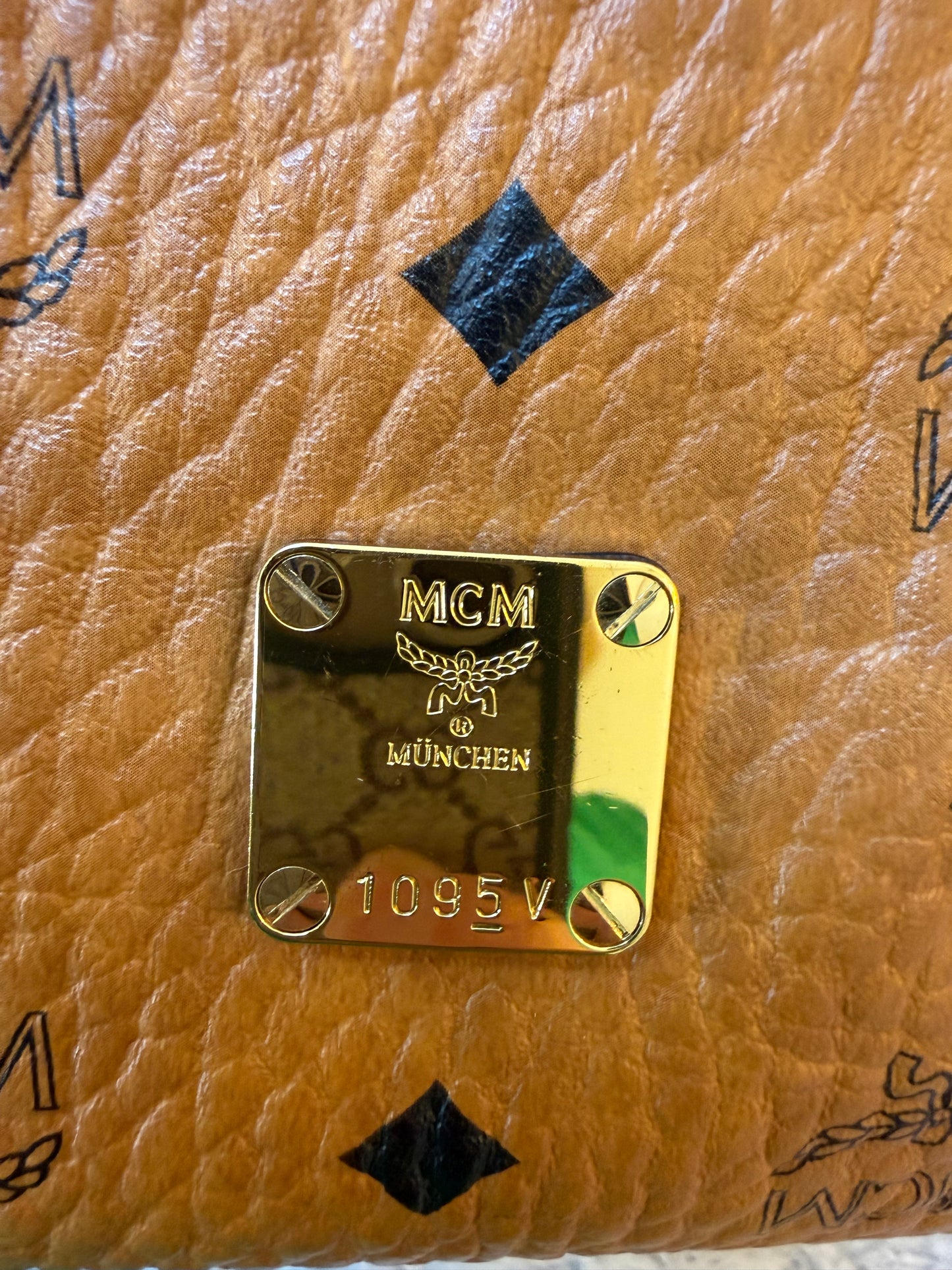 MCM Dessau Drawstring Bag In Visetos- Medium
