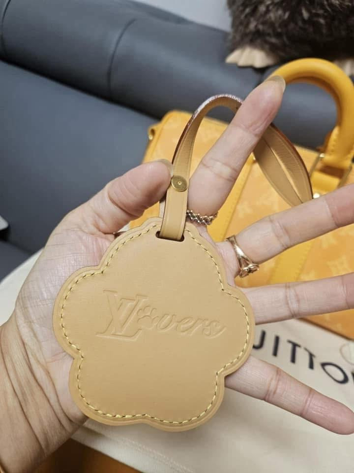 Louis Vuitton The Keepall Bandoulière 25