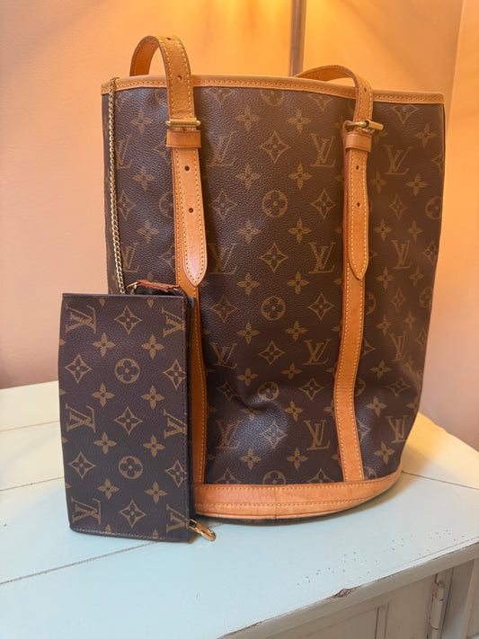 Louis Vuitton Monogram Bucket GM with pouch