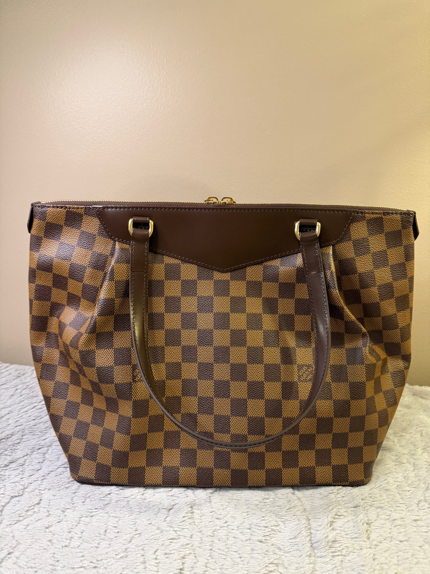 Louis Vuitton Damier Ebene
Westminster GM (Vintage)