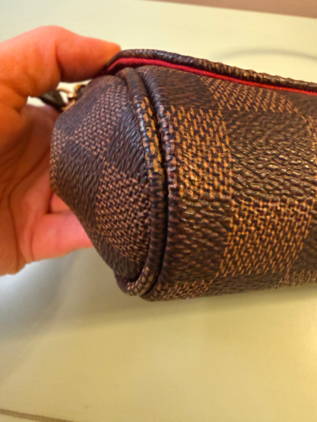 Louis Vuitton Favorite MM  A++ condition